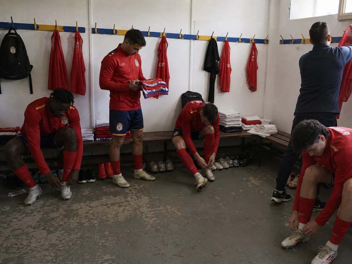 FC Alverca värvar Mofe Jemide från Crystal Palace